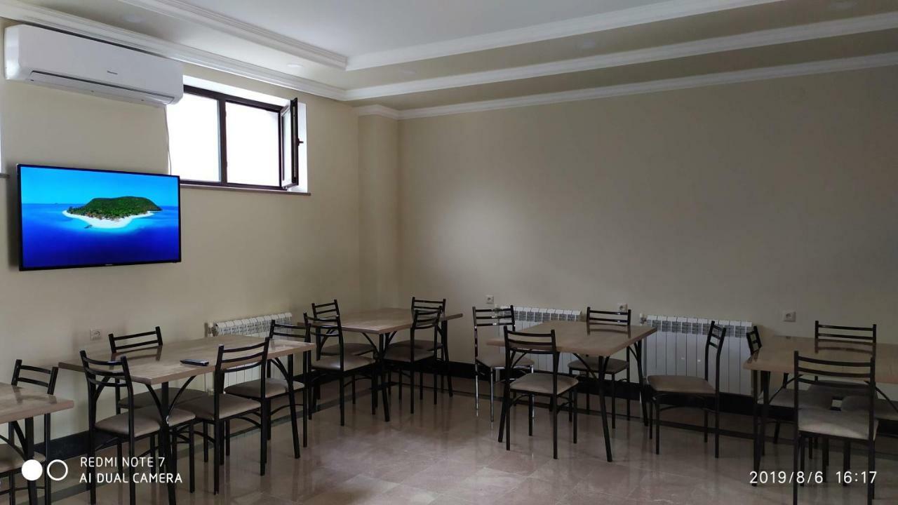 Asour Hotel Goris Eksteriør bilde